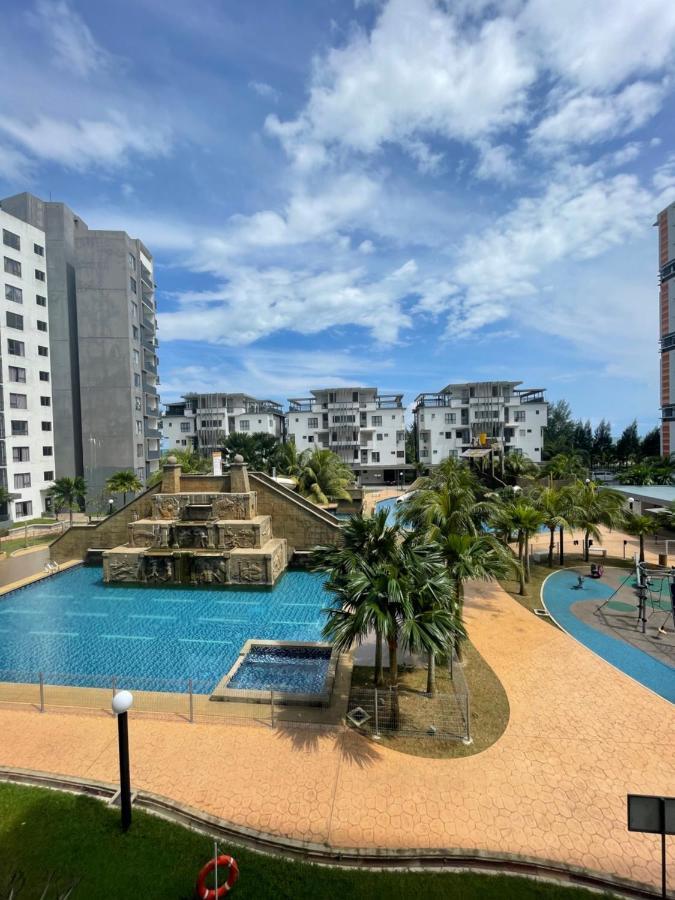 Sea View Water Theme Park At Swiss Garden Residence - 2 Bedroom Apartment Куантан Екстериор снимка