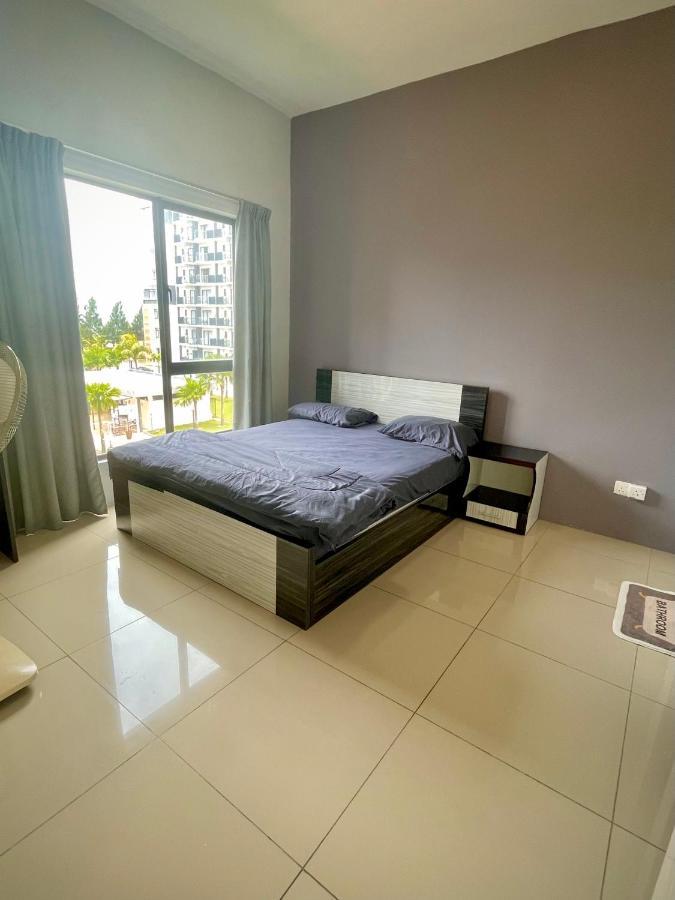 Sea View Water Theme Park At Swiss Garden Residence - 2 Bedroom Apartment Куантан Екстериор снимка